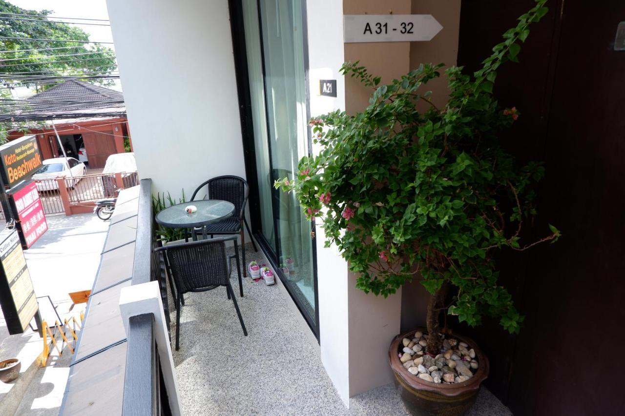 Kata Beachwalk Hotel And Bungalows Eksteriør billede