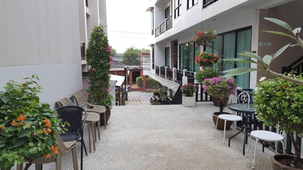 Kata Beachwalk Hotel And Bungalows Eksteriør billede