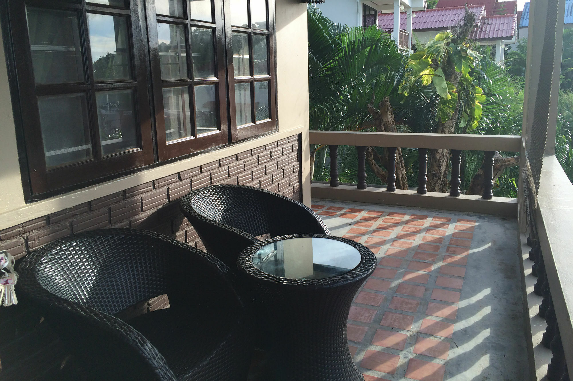 Kata Beachwalk Hotel And Bungalows Eksteriør billede