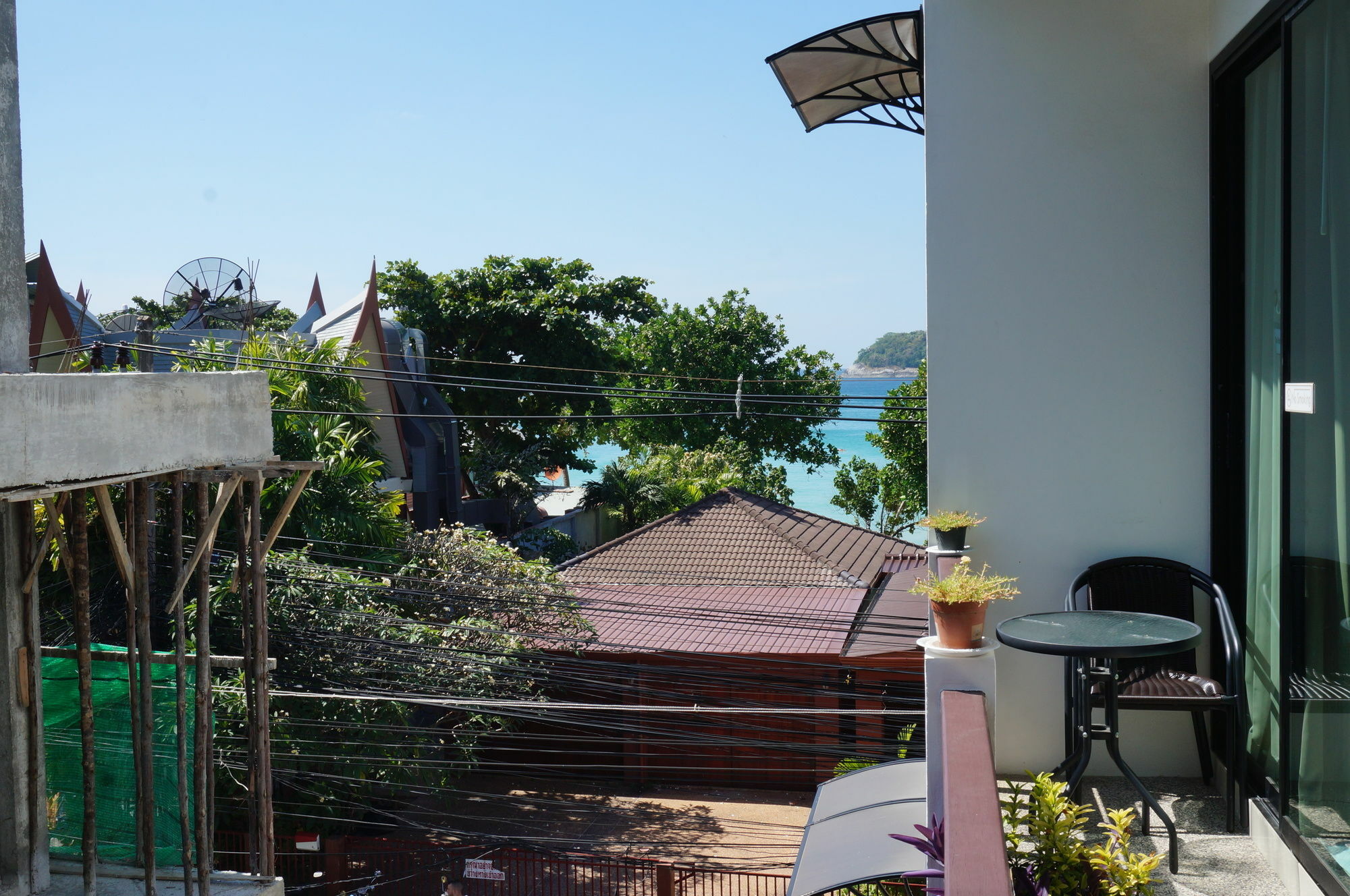 Kata Beachwalk Hotel And Bungalows Eksteriør billede